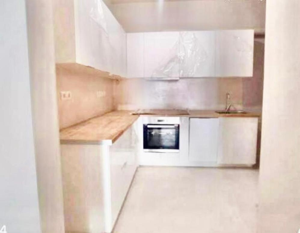 Economy Shared Apartment E In Central Афины Экстерьер фото