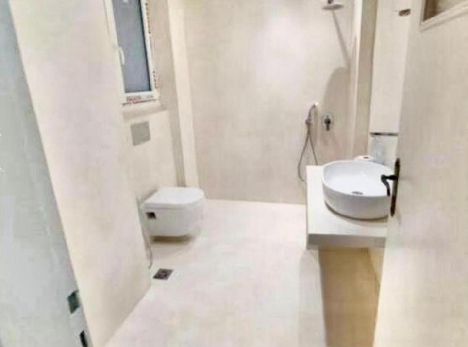Economy Shared Apartment E In Central Афины Экстерьер фото