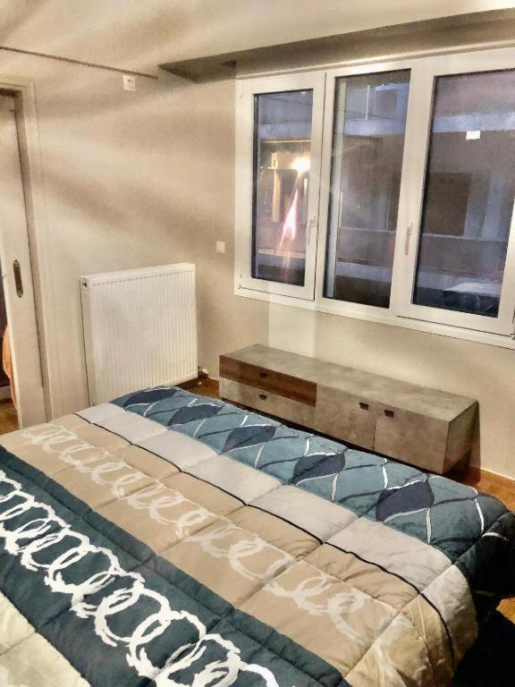 Economy Shared Apartment E In Central Афины Экстерьер фото